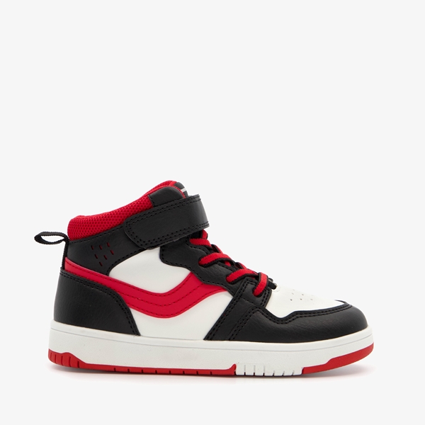 Blue Box hoge jongens sneakers zwart/rood
