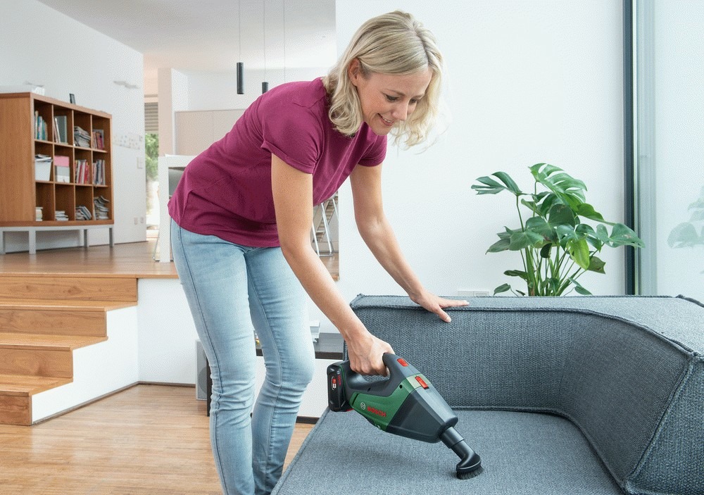 Aspirateur à main sans-fil universal vac 18 v set - 1 batterie 2,5 ah