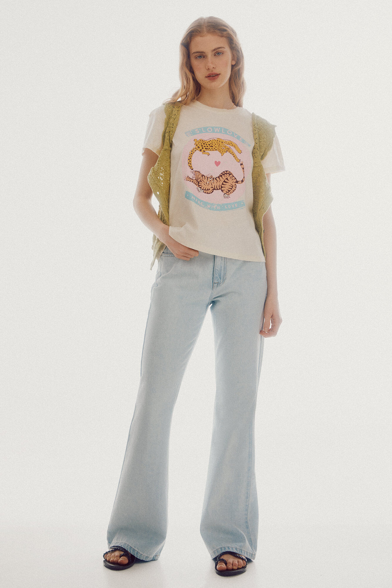 Camiseta com estampa gráfica - Amarela