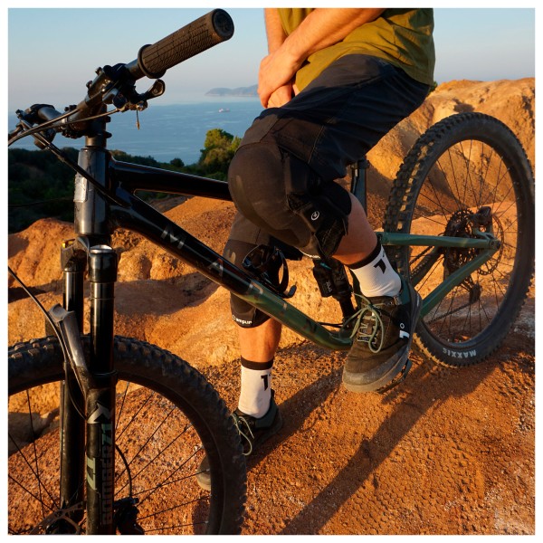 Amplifi - Havok2.0 Knee Zip - Protection