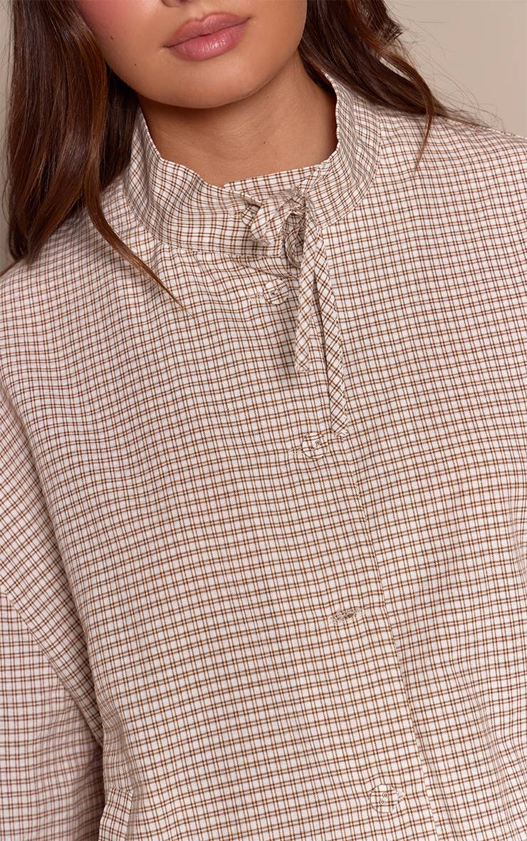 Crème Chemise À Carreaux À Manches Longues Avec Col Montant Et Détail Nœud