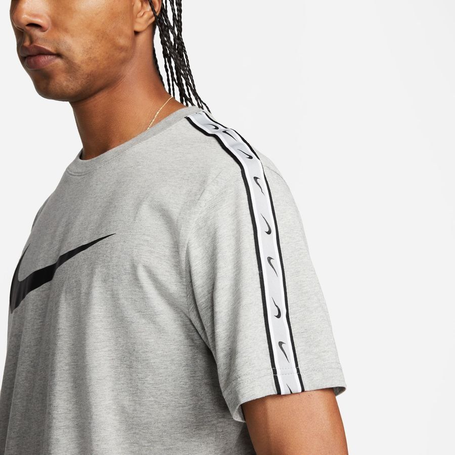 Nike T-Shirt NSW Repeat Sportswear - Gris/Noir