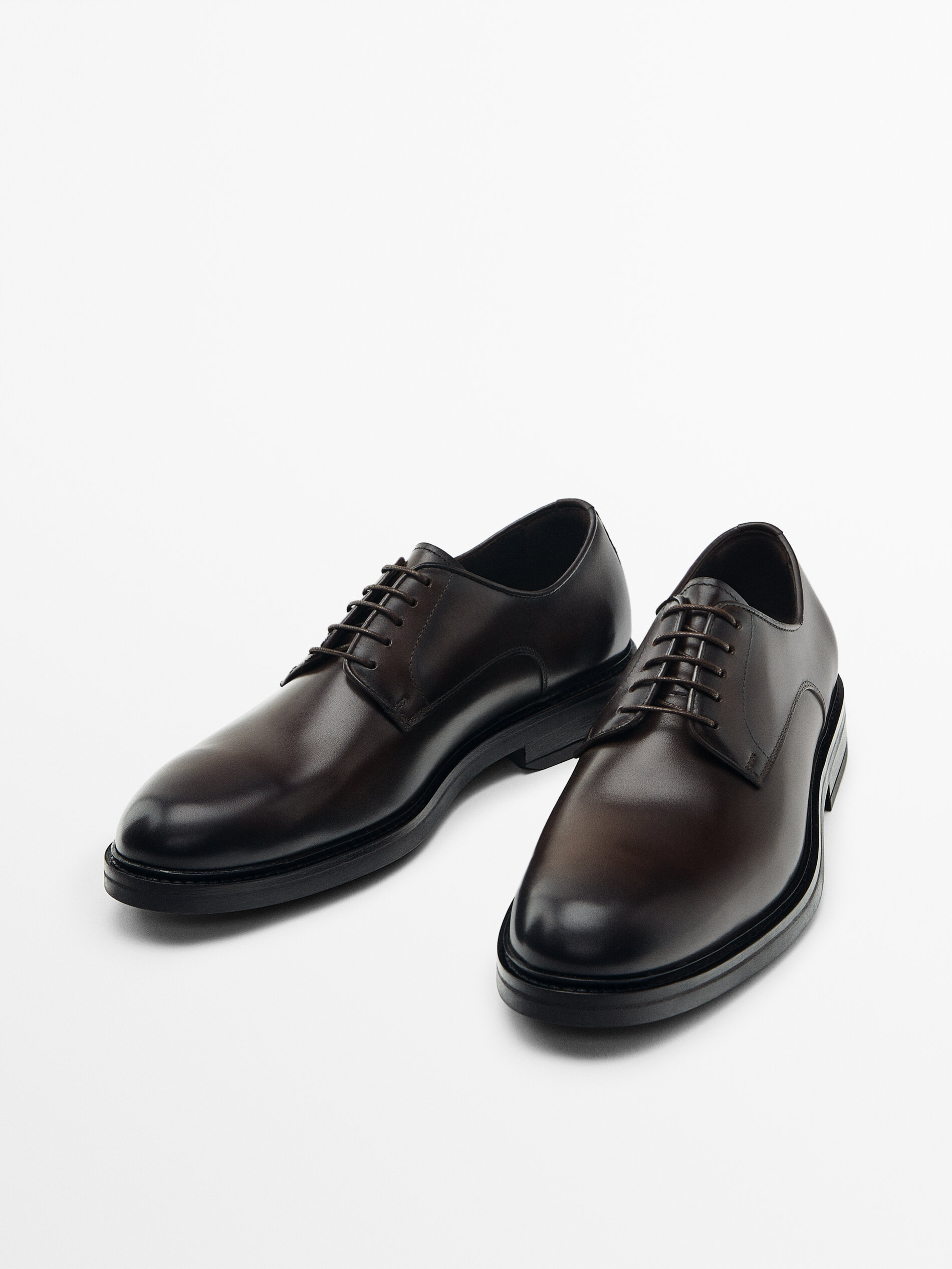 Sapato derby de couro marrom - MARROM