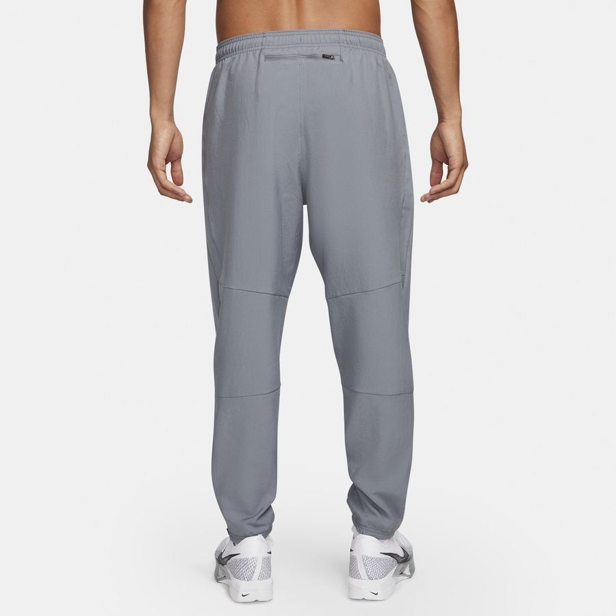 Nike Challenger Men's Dri-FIT Woven SMOKE GREY/BLACK/REFLECTIVE SILV