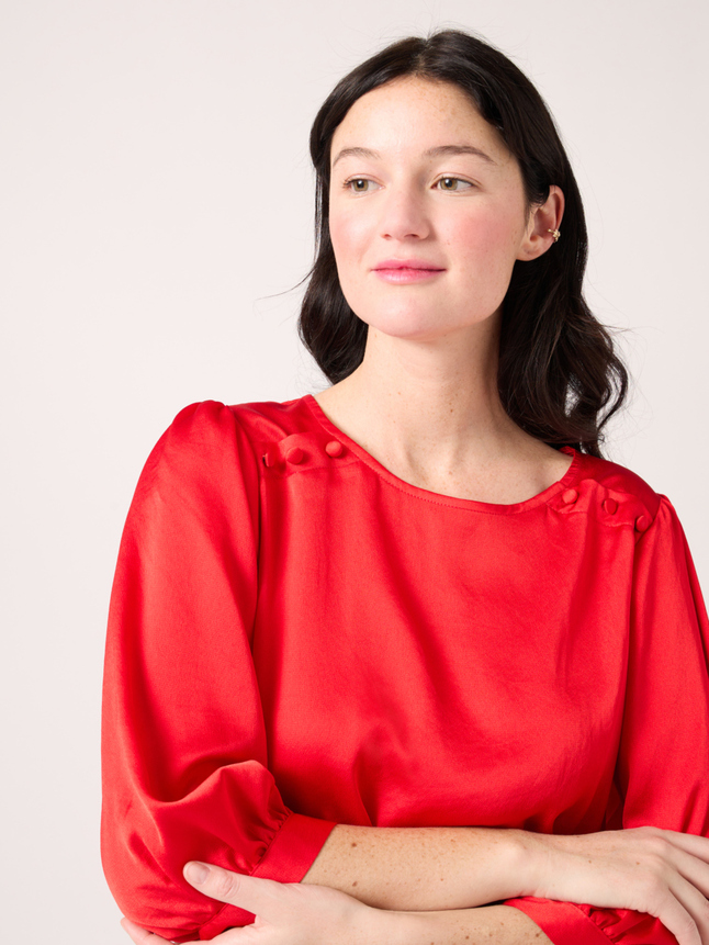 Robe courte satinée