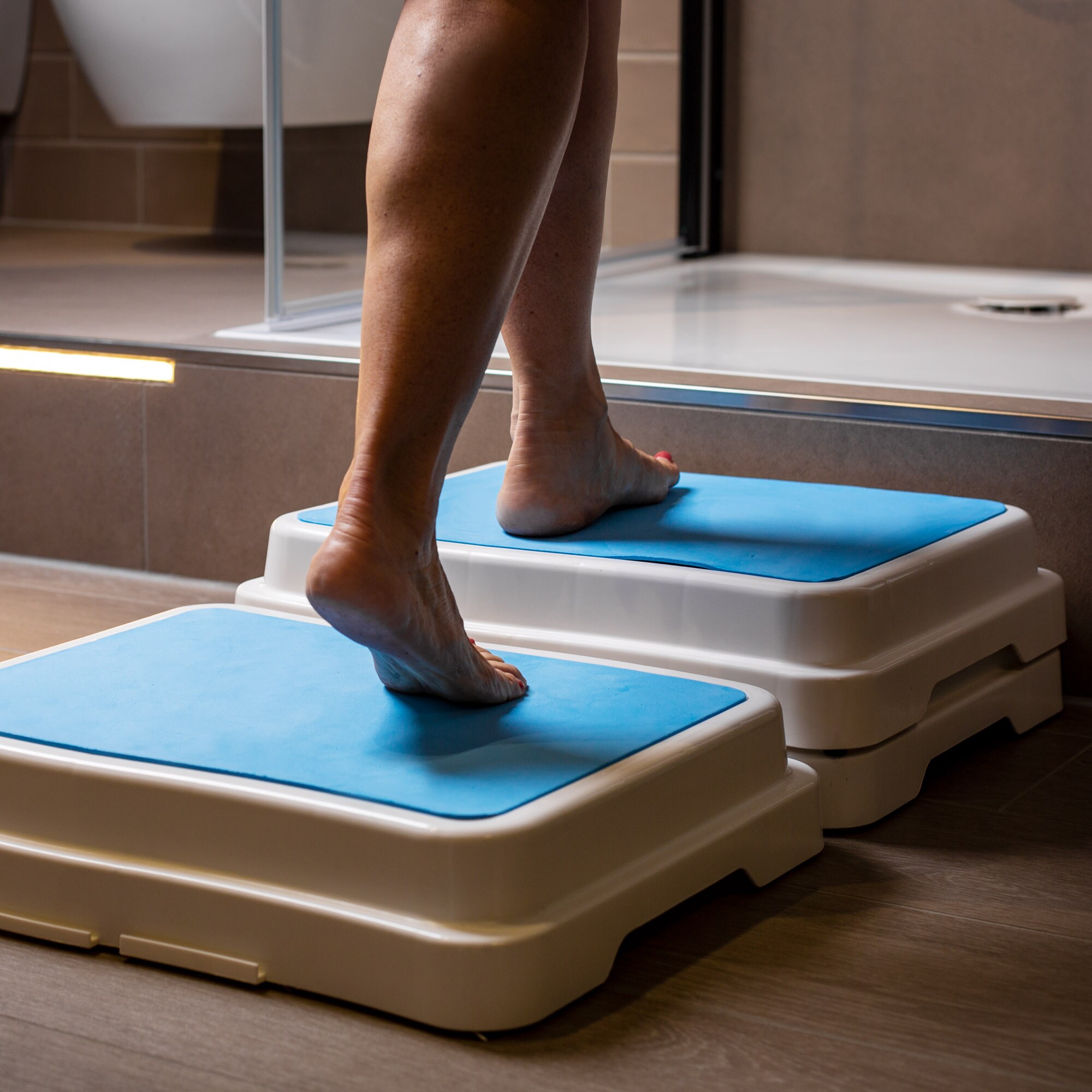UPP Badezimmer-Stufe stapelbar & erweiterbar