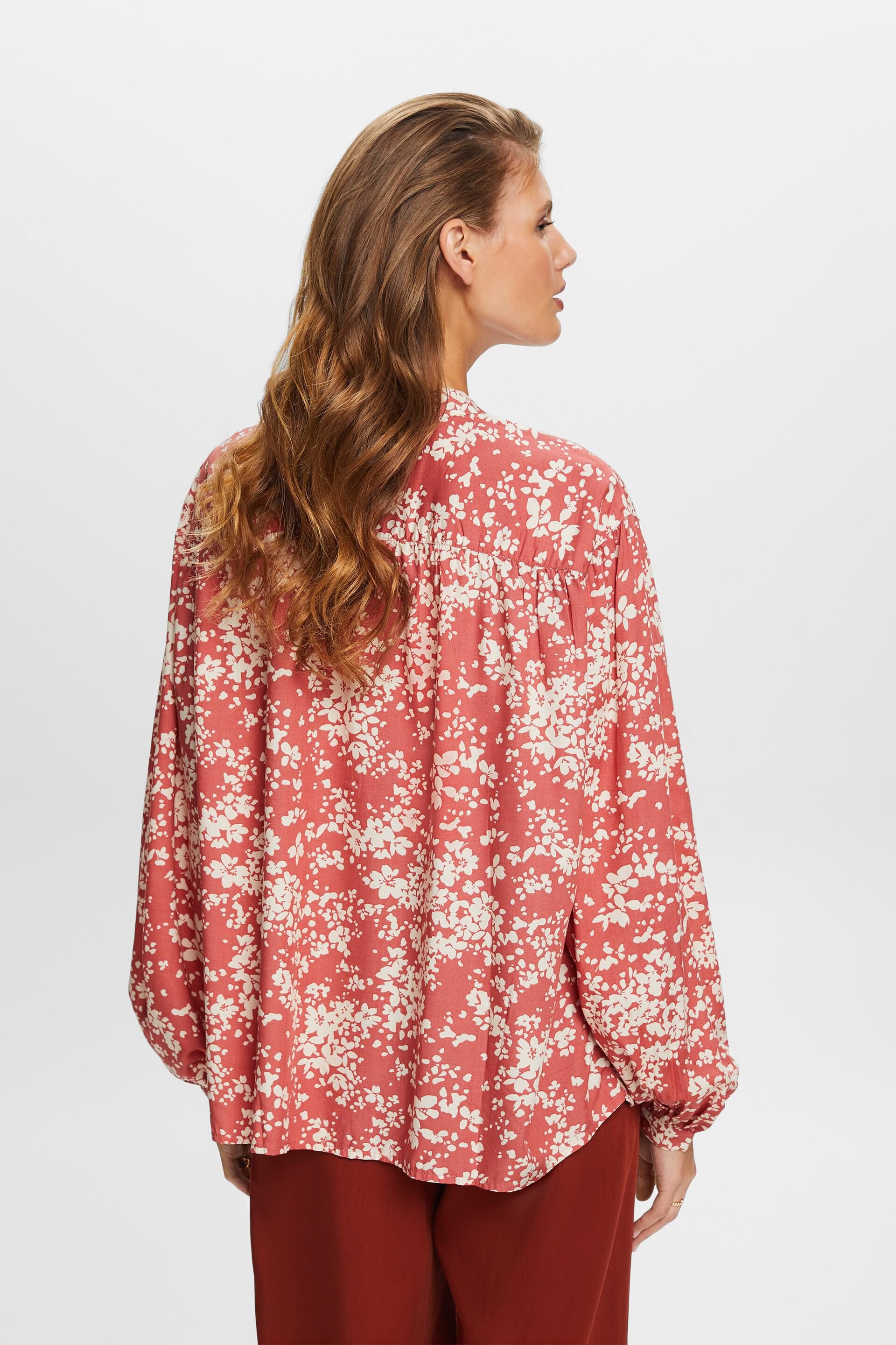 Blouses woven