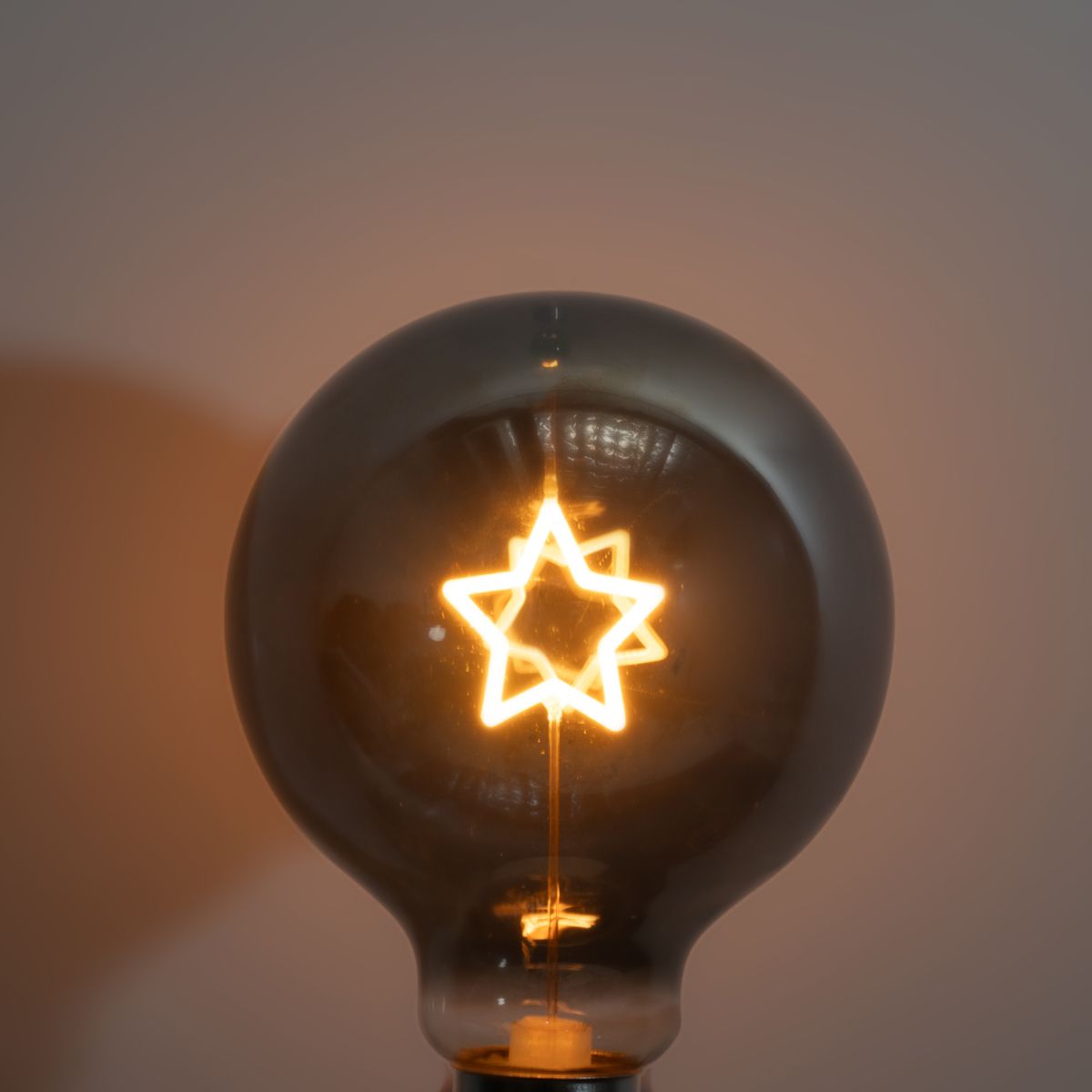 Kerst E27 LED lamp ster filament G95 smoke 1.8W 50 lm 1800K