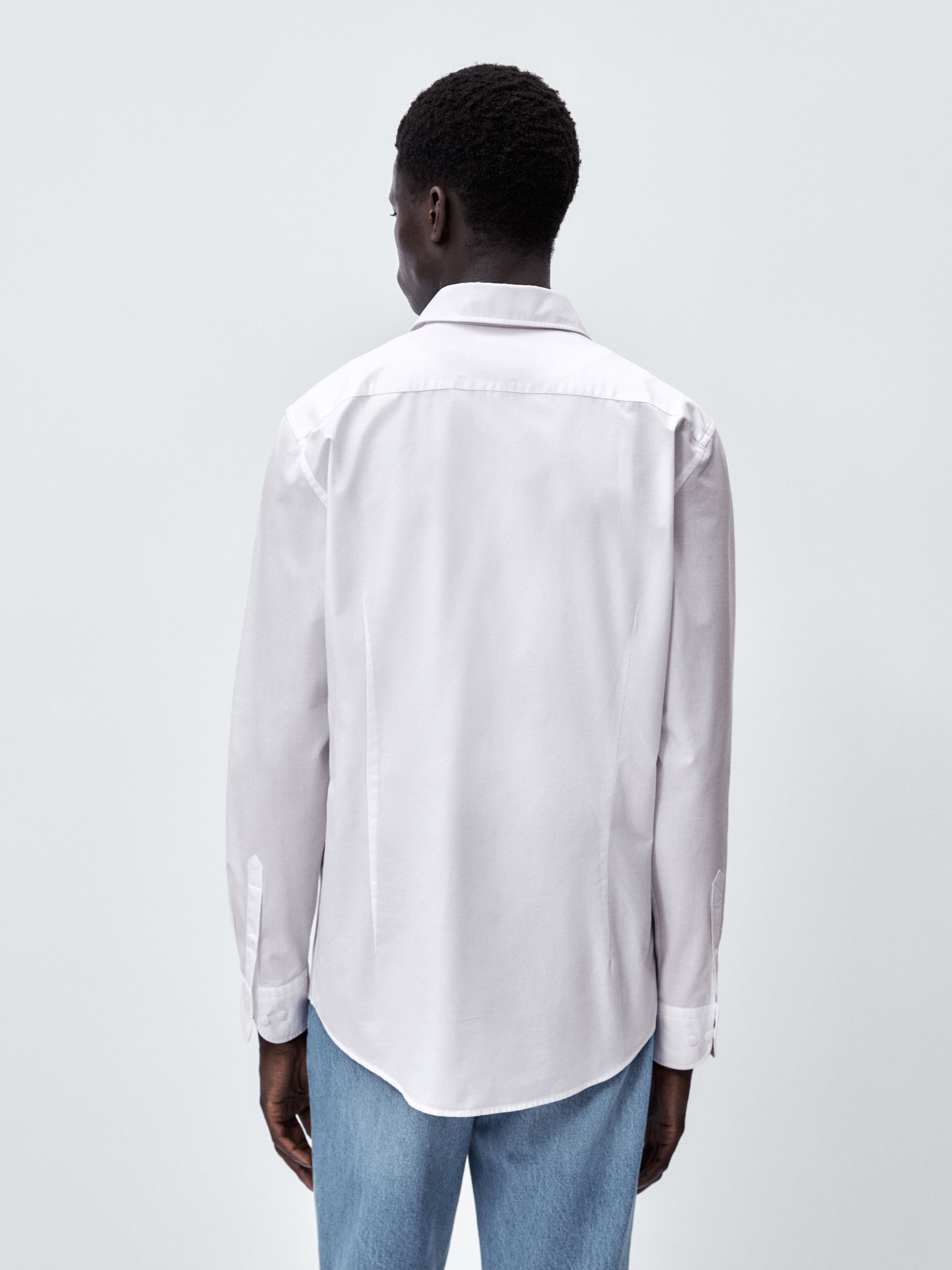 Camisa de algodão texturizado com modelagem slim fit - BRANCA