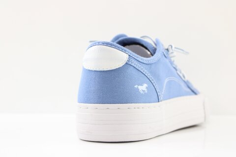 Mustang Leinenschuhe
