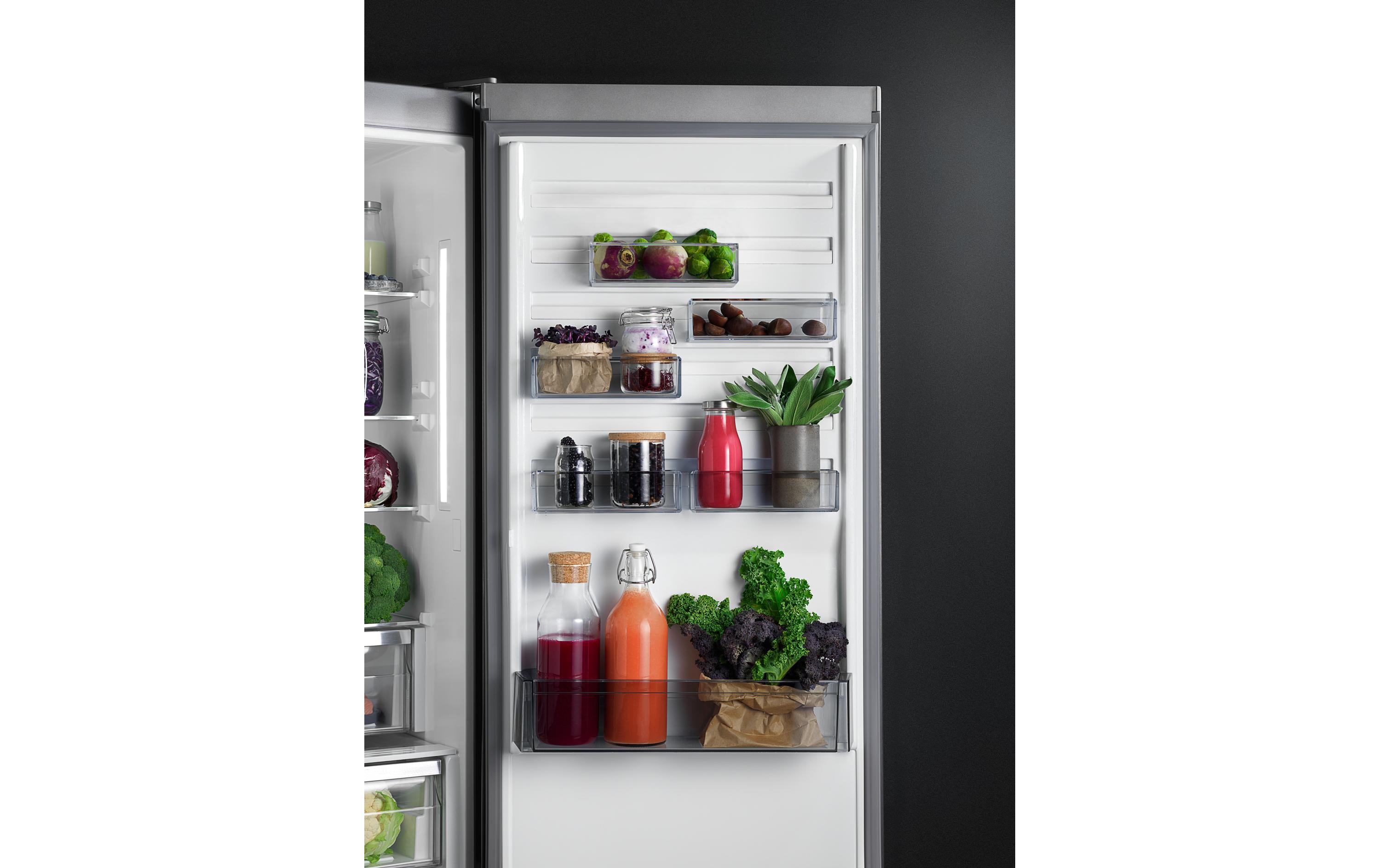 Kühlschrank AC3801 Türanschlag rechts (wechselbar)<br>Freistehender Kühlschrank mit elektronischer Steuerung und digitalem Bedienfeld