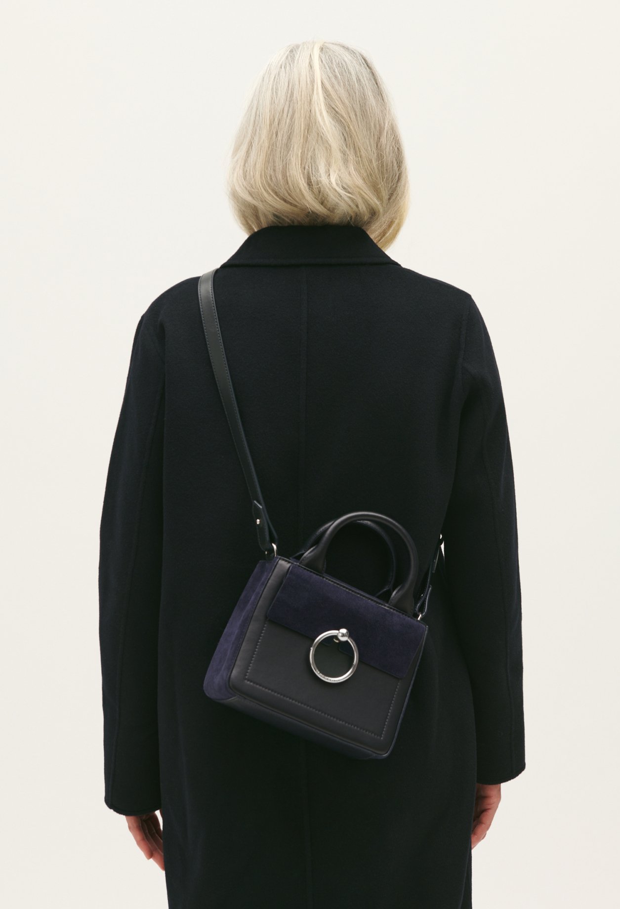 Sac Anouck cuir su&egrave;de bleu marine
