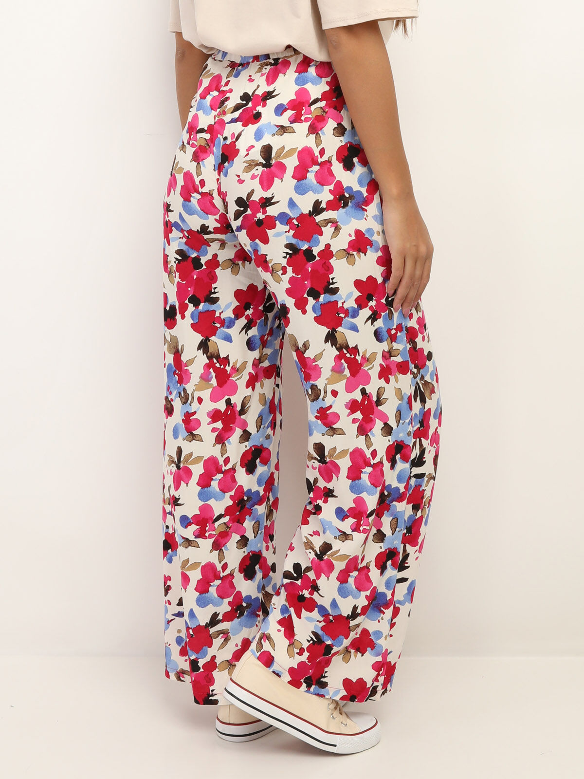 Pantalon ceinturé à fleurs aquarelles- beige_rose