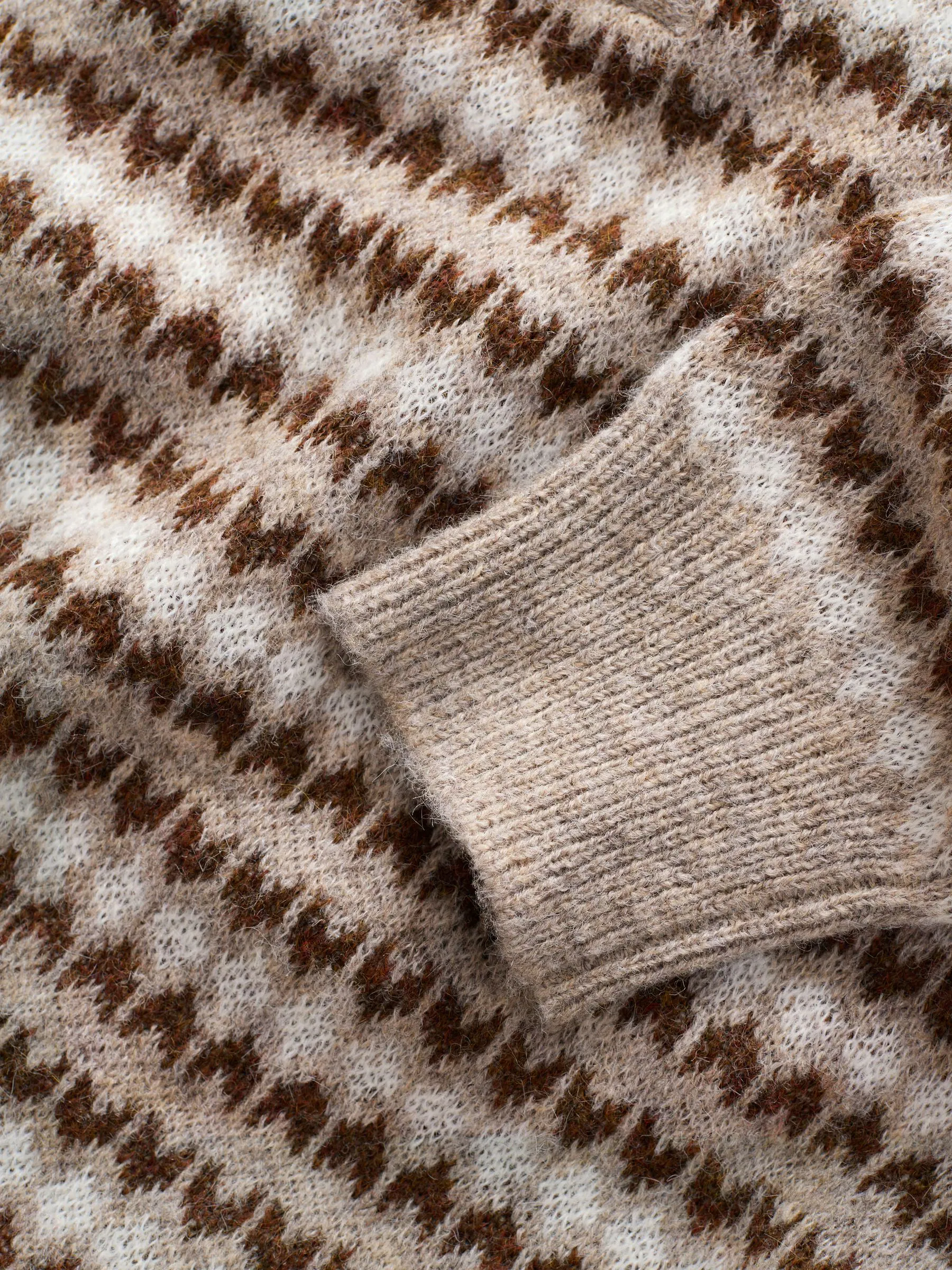 Neutraal - Regular fit poloshirt met fairisle-strepen, lange mouwen, gebreid met wol