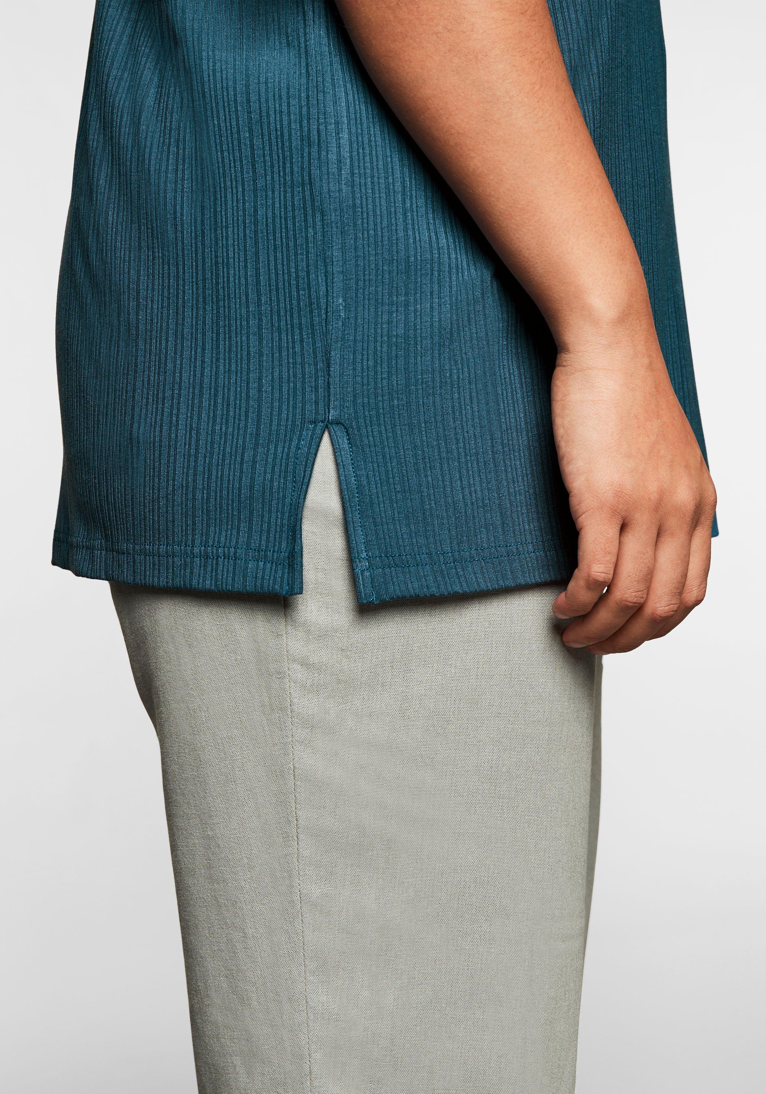 Shirt mit V-Ausschnitt, in Oversized-Form