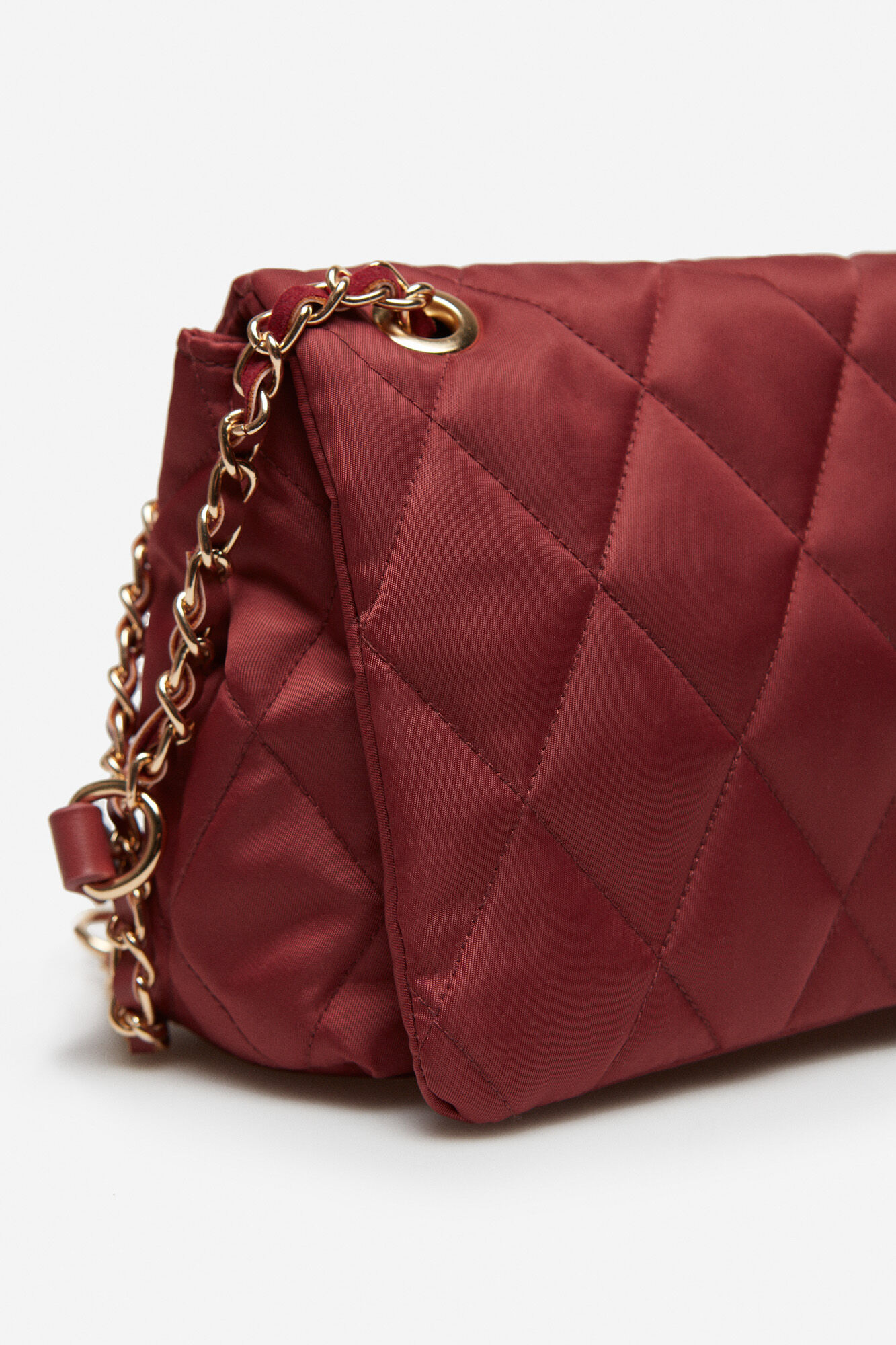 Bolsa de ombro acolchoada com aba - Rosa