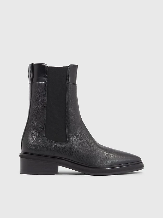 botas de couro até o tornozelo
