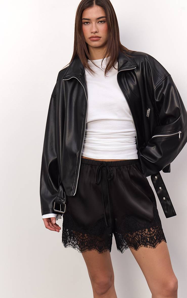 Noir Short En Satin À Cordon Avec Bordure En Dentelle