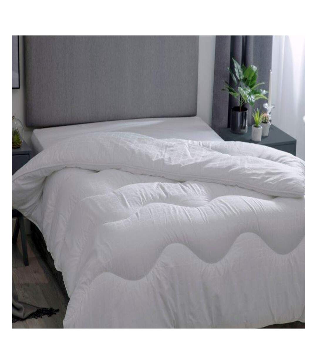 Belledorm - Couette HOTEL SUITE 4.5 TOG (Blanc) - UTBM205