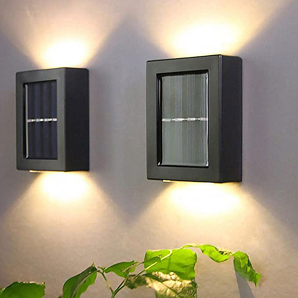 (4er Set) LED Solar Lampe Outdoor Garten Wandleuchte Wegbeleuchtung mit Dämmerungssensor (IP65) - Warmweiss