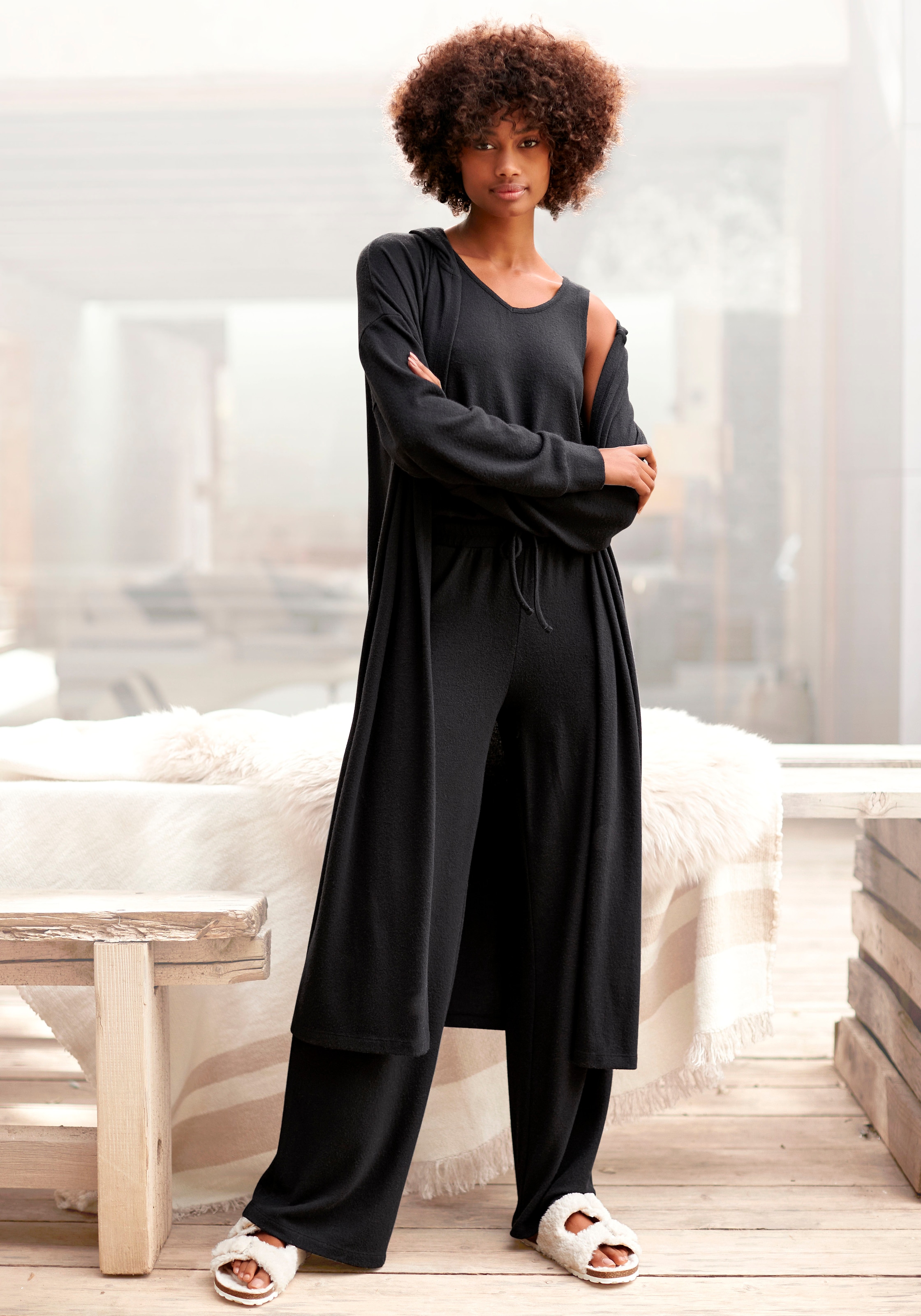 LASCANA Longstrickjacke , aus weichem Strick, Loungewear