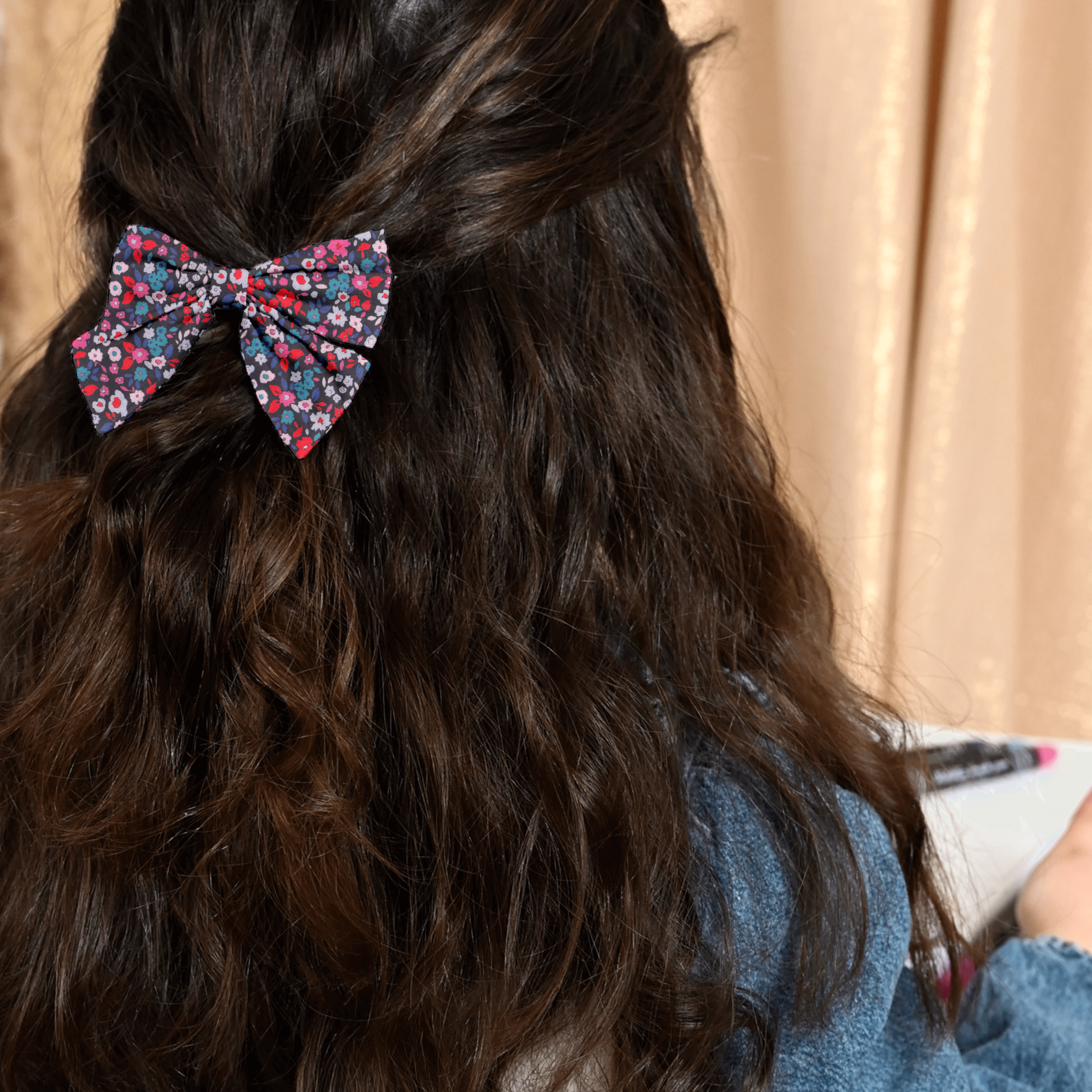 Barrette Noeud Papillon Romance Fleurie