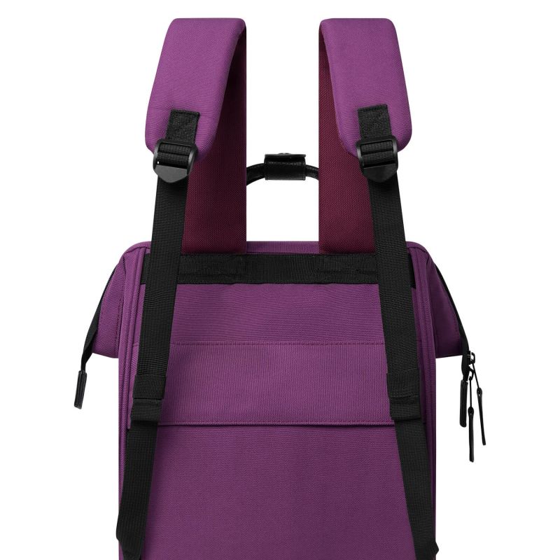 Sac à dos Adventurer Medium 23 litres + 2 grandes pochettes Singapour