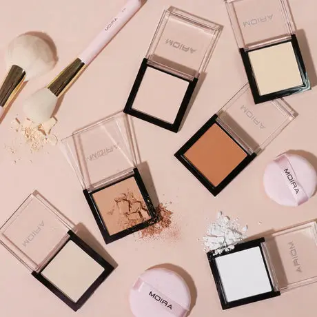 Lavish Pressed Finishing Powder 100 Translucent