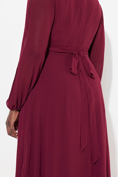 Abendkleid, V-Ausschnitt, bestickter Gürtel, Langarm