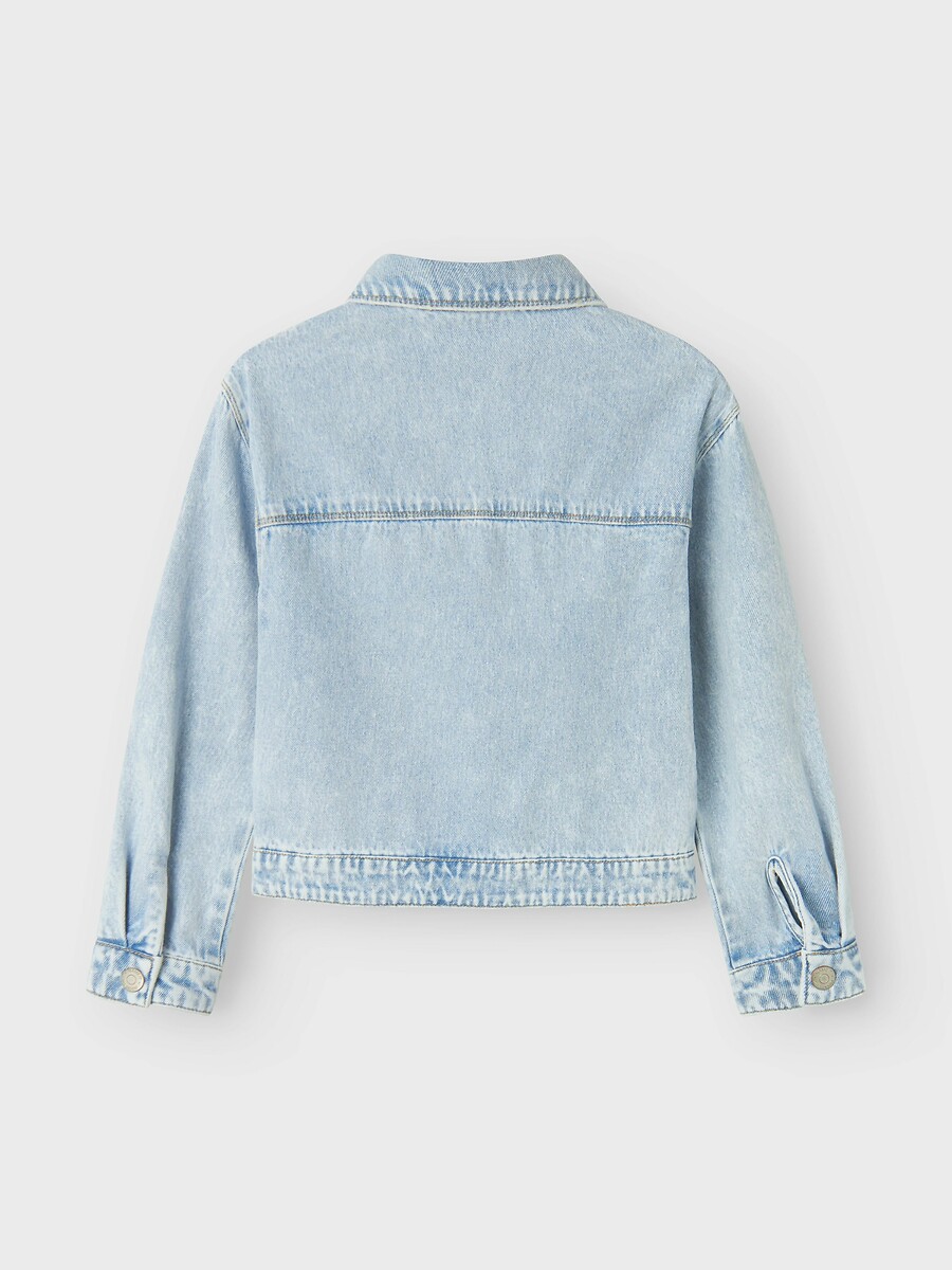 DÊ UM NOME A ELE<br>Colete jeans lavado