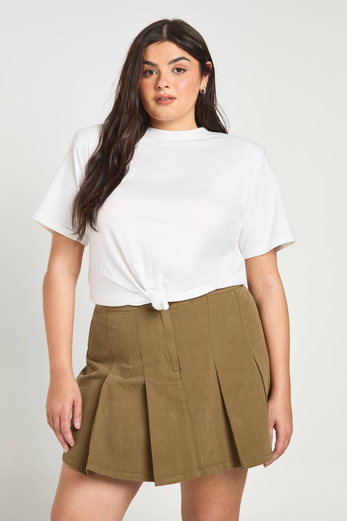 boohoo Jupe Plissée en Sergé Utilitaire Grande Taille