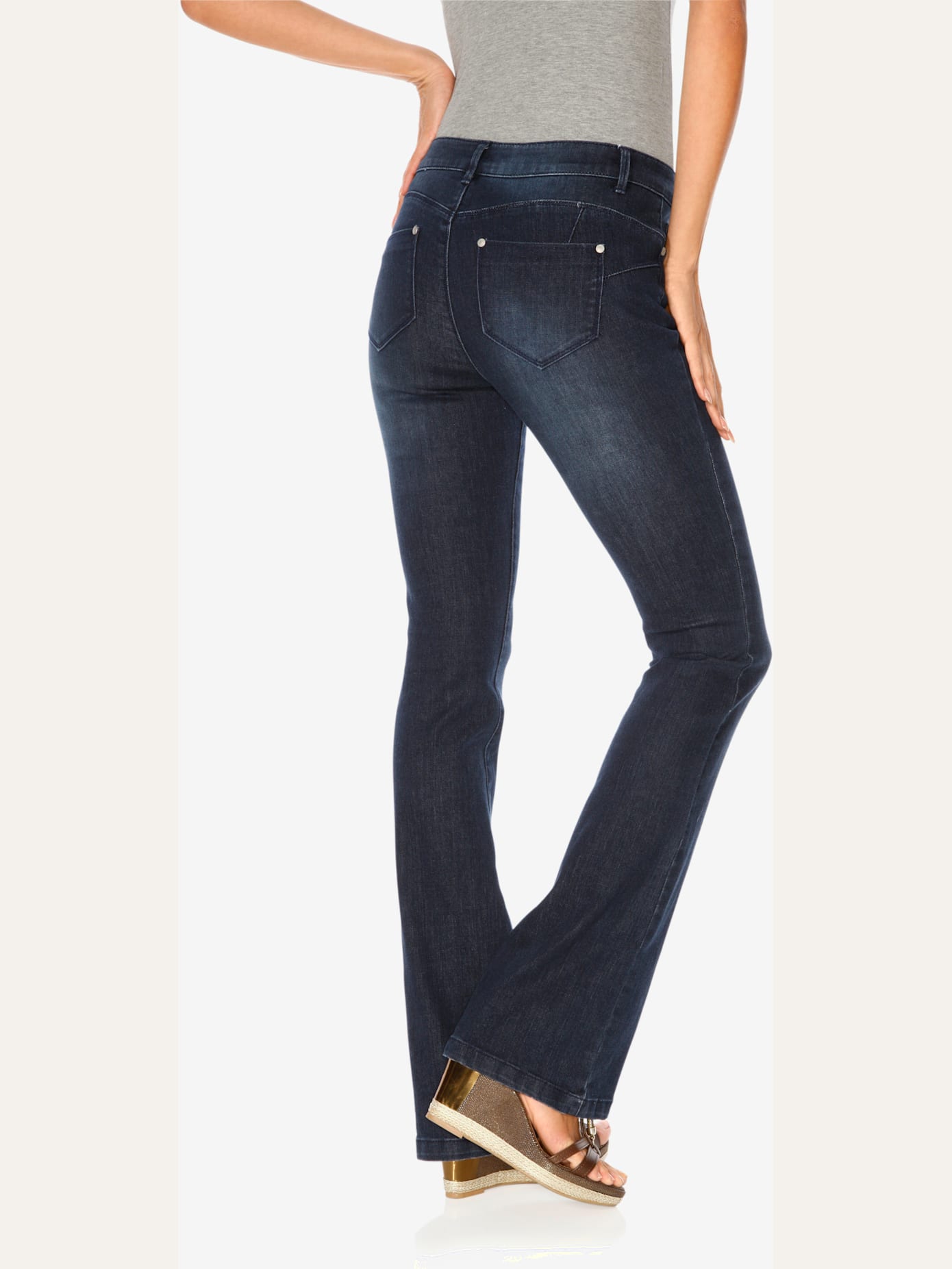 Jeans effet ventre plat coupe bootcut tendance