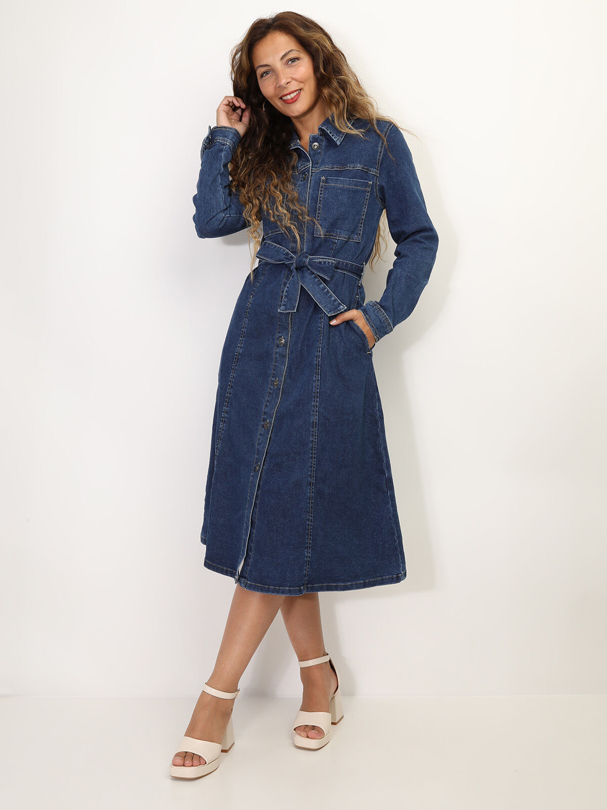 Robe en denim évasée à nouer- Bleu foncé