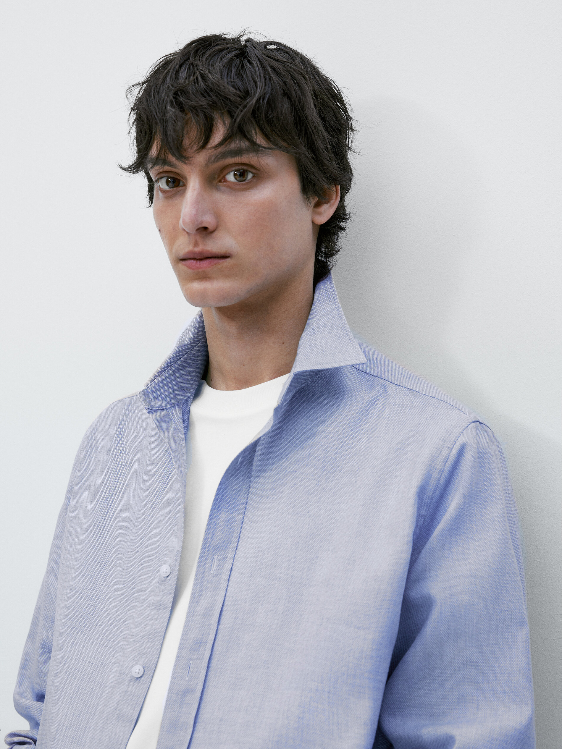 Camisa slim fit em algodão mesclado - AZUL CLARO