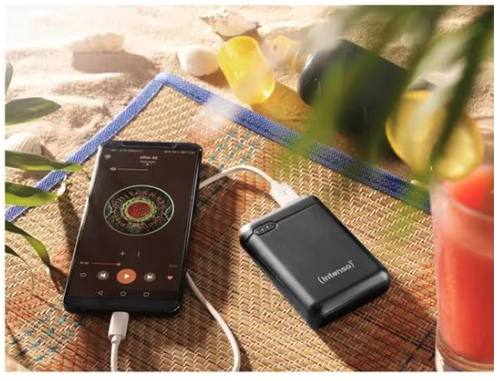(3.1A) 10000mAh XS10000 USB C / USB A Powerbank Ladegerät mit LED Anzeige (7313530) - Schwarz