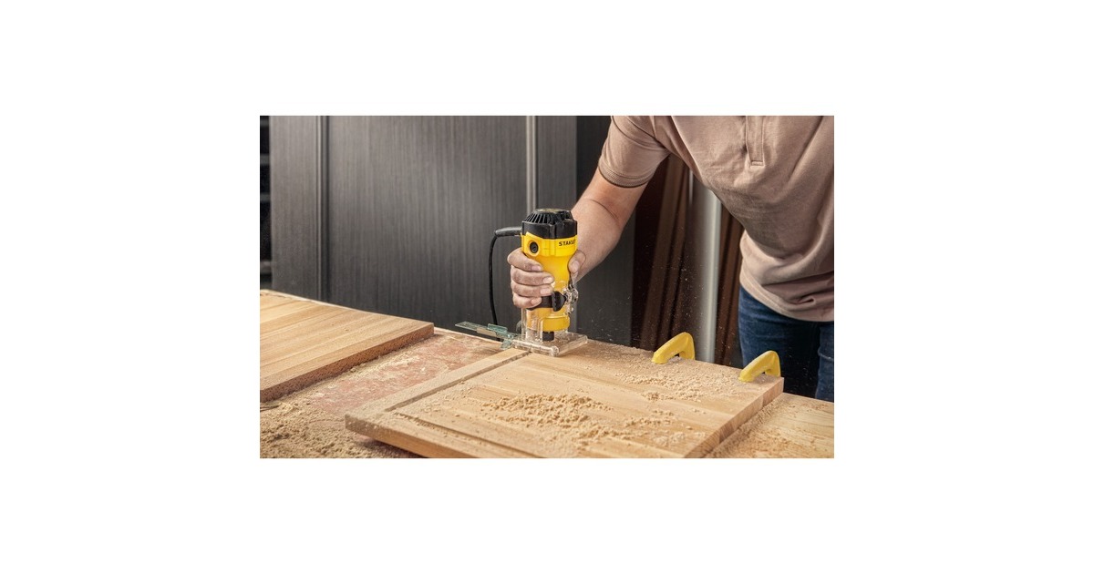 Stanley550W Kantenfrees bovenfrees  (Geel/zwart)