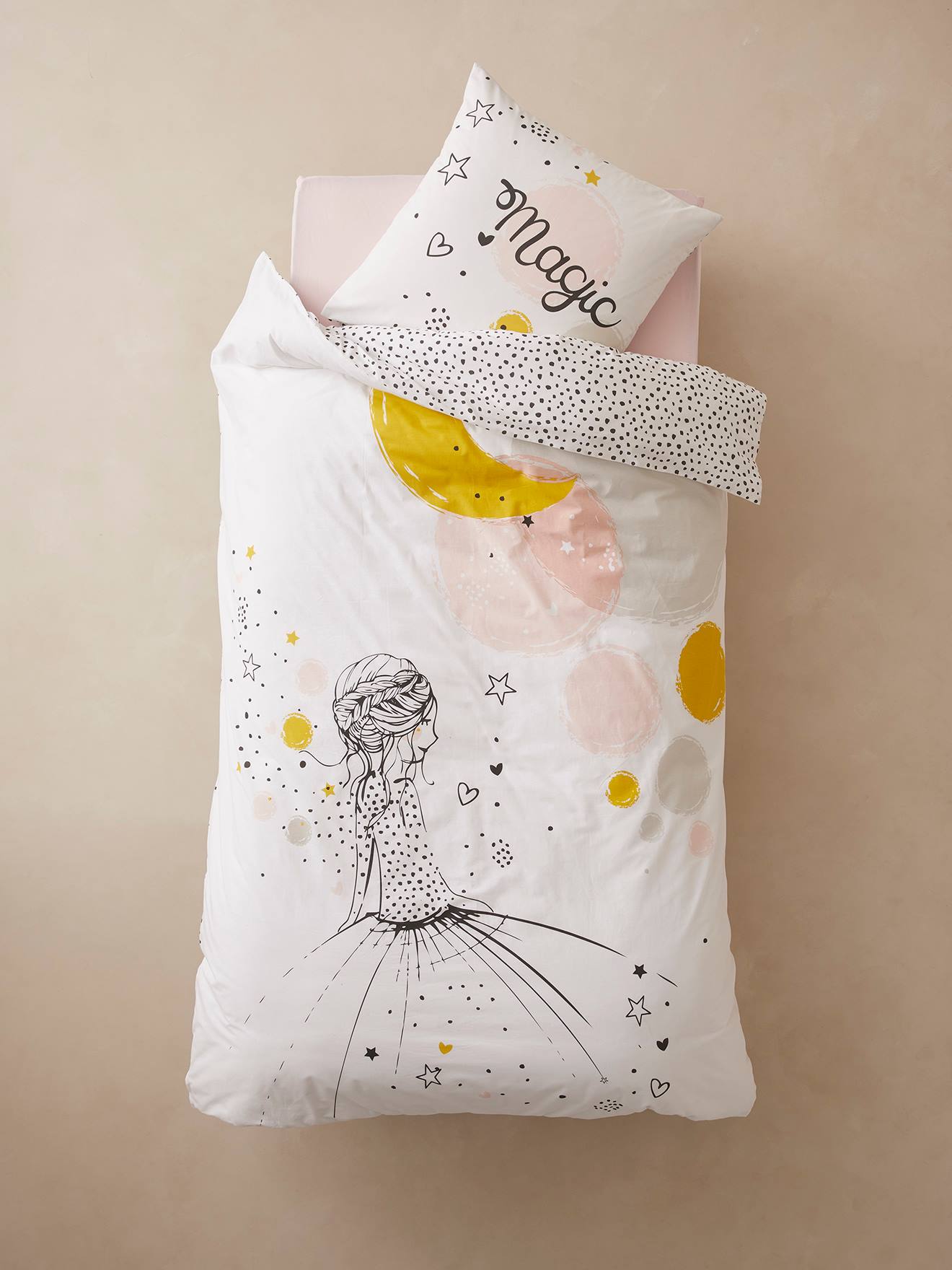 Conjunto infantil Magicouette® Princesa e Bolinhas, branco claro liso com motivos.
