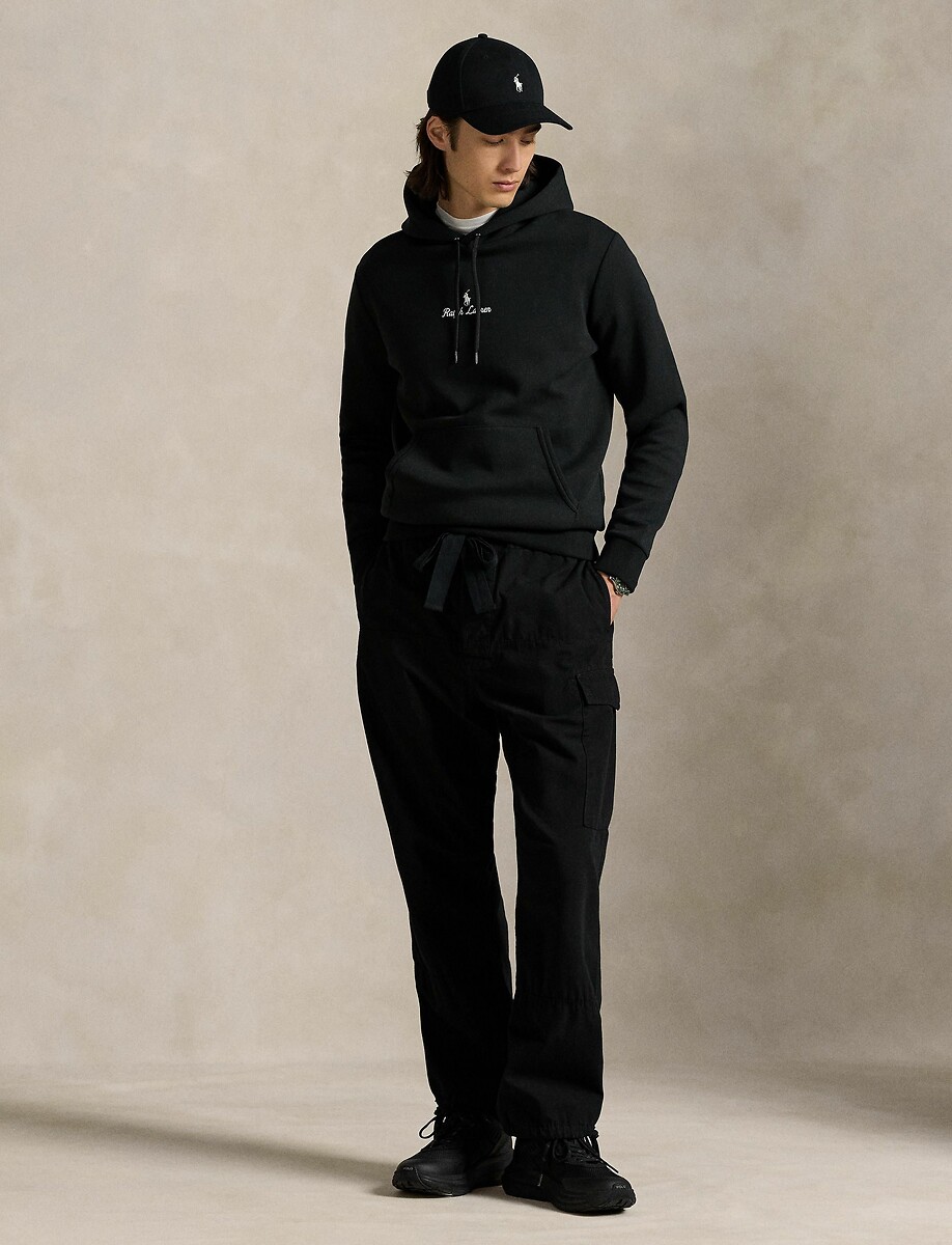 POLO RALPH LAUREN<br>Moletom com capuz confeccionado em tecido de malha dupla