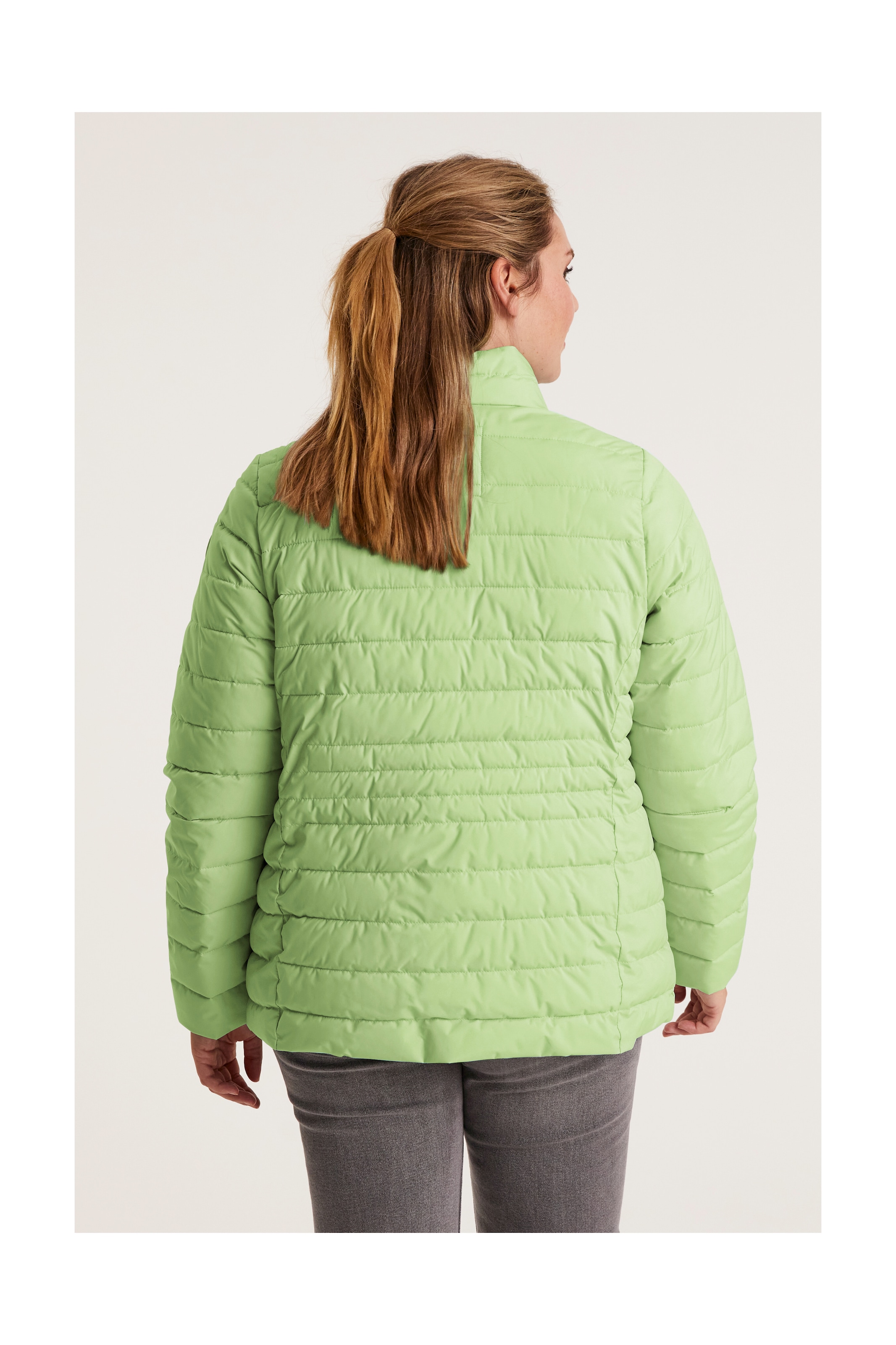 STOY Steppjacke »STS 21 WMN QLTD JCKT« Leichte, atmungsaktive Damenjacke, wasserabweisend