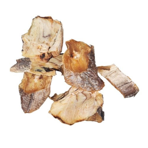 Caixa de petiscos naturais com salmão, cavala e bacalhau para cães