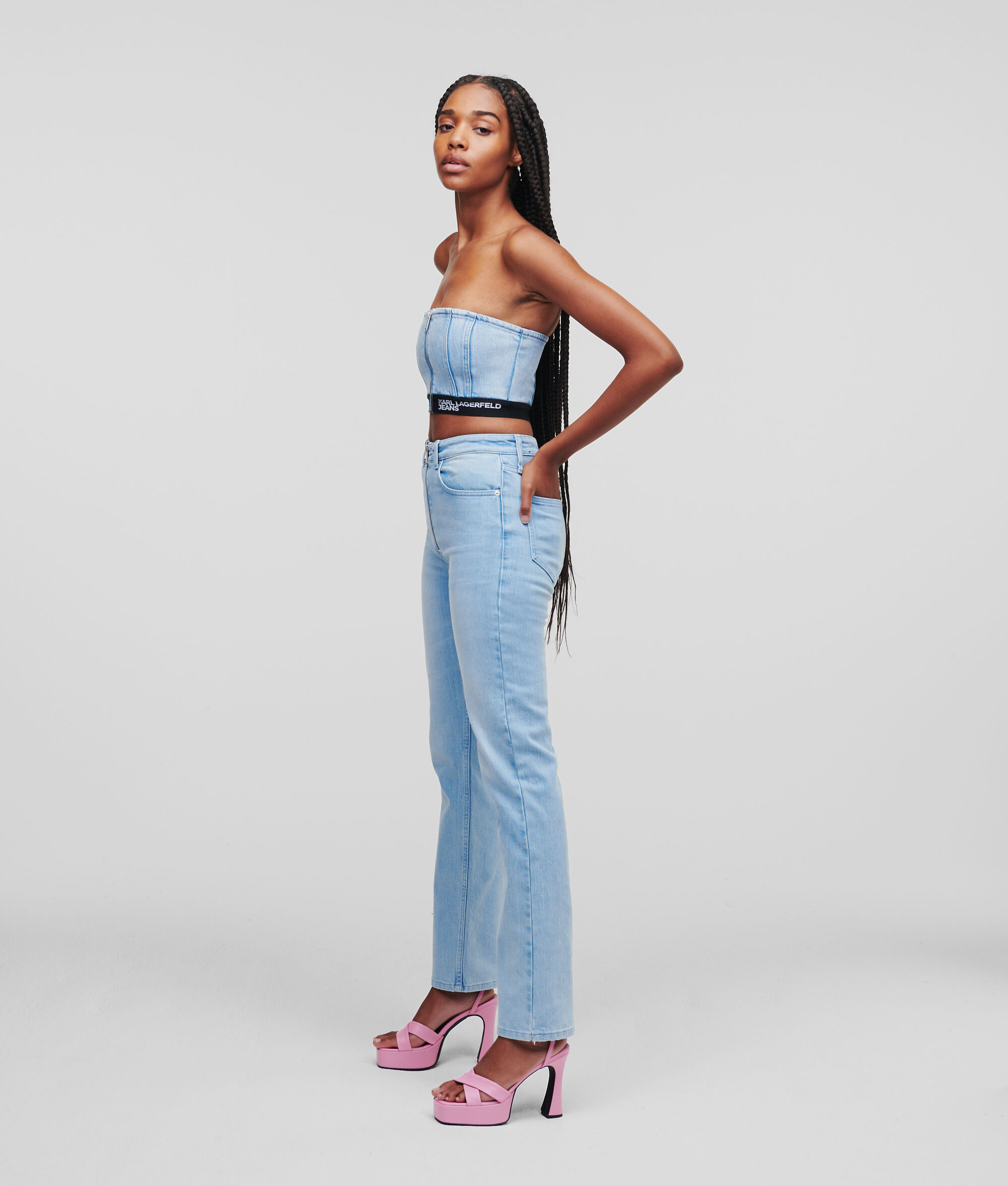 JEAN DROIT KLJ TAILLE HAUTE AVEC FERMETURE ZIPPÉE APPARENTE