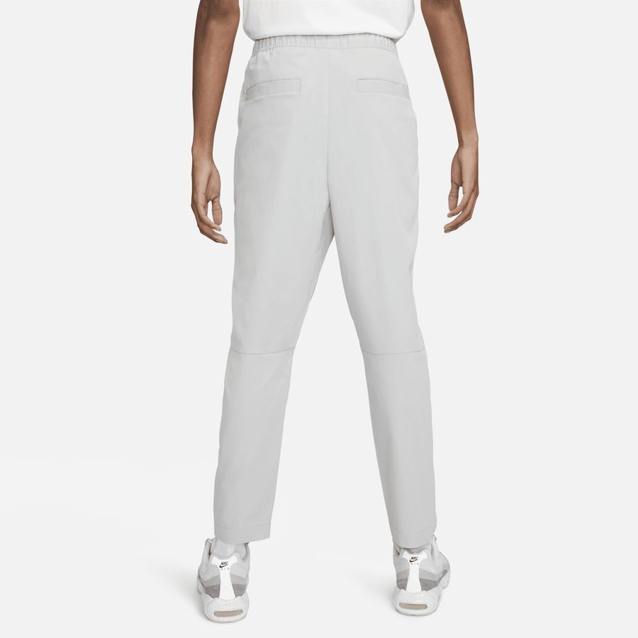 Nike Club Men's Woven Tapered Leg P LT SMOKE GREY/WHITE