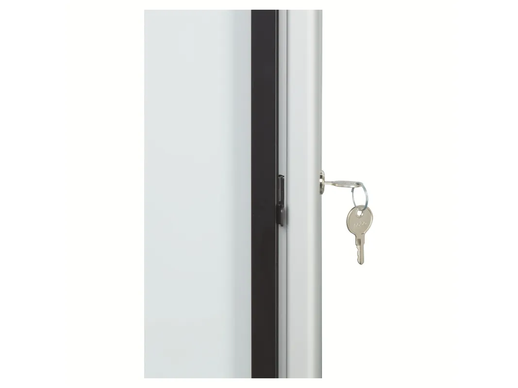 Nobo Premium Plus magnetisk låsbart opslagsskab med hængslet låge 8xA4 Hvid