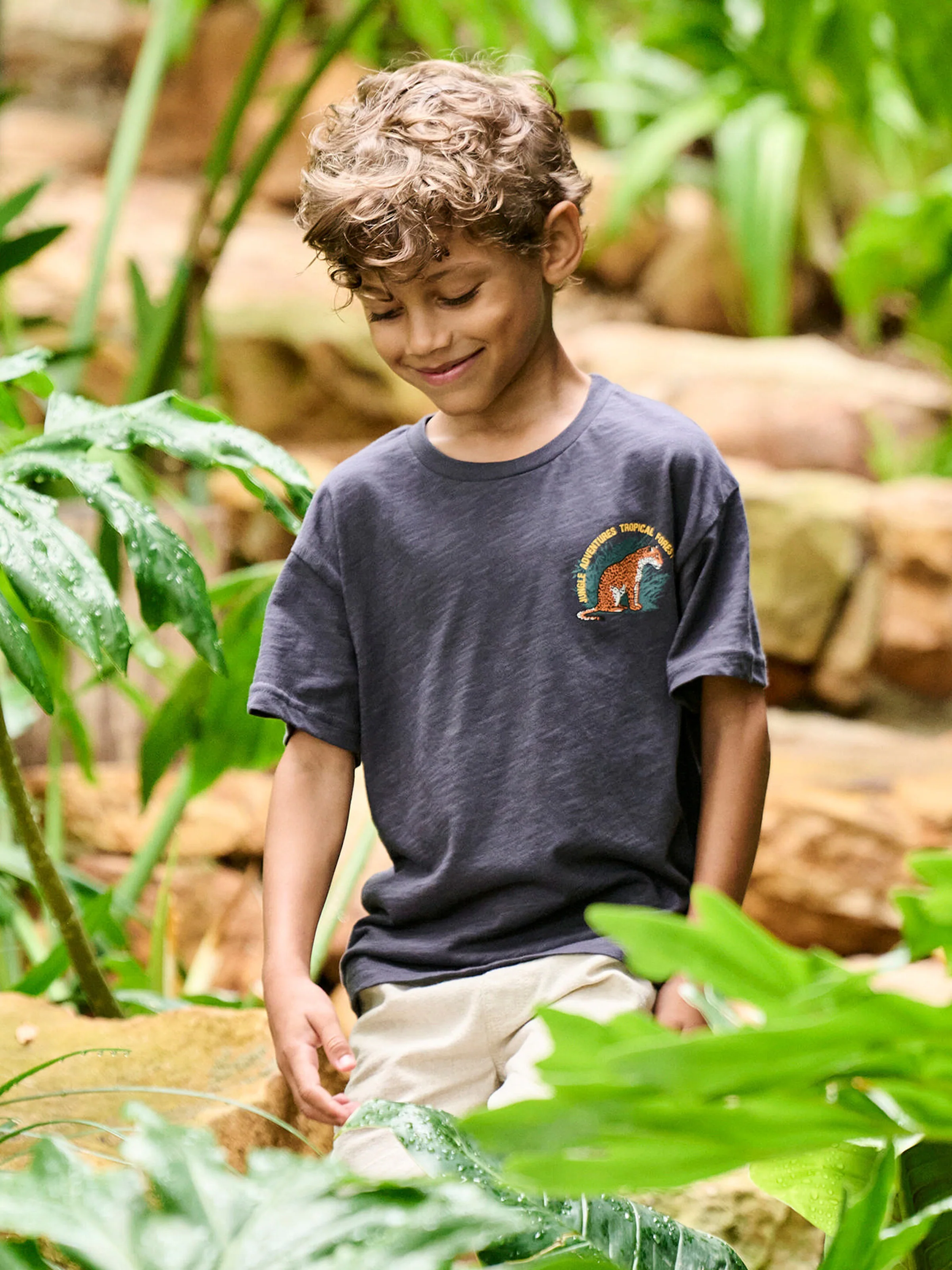 Vertbaudet Jungen T-Shirt mit Tiger vorn und hinten, Recycling-Baumwolle anthrazit