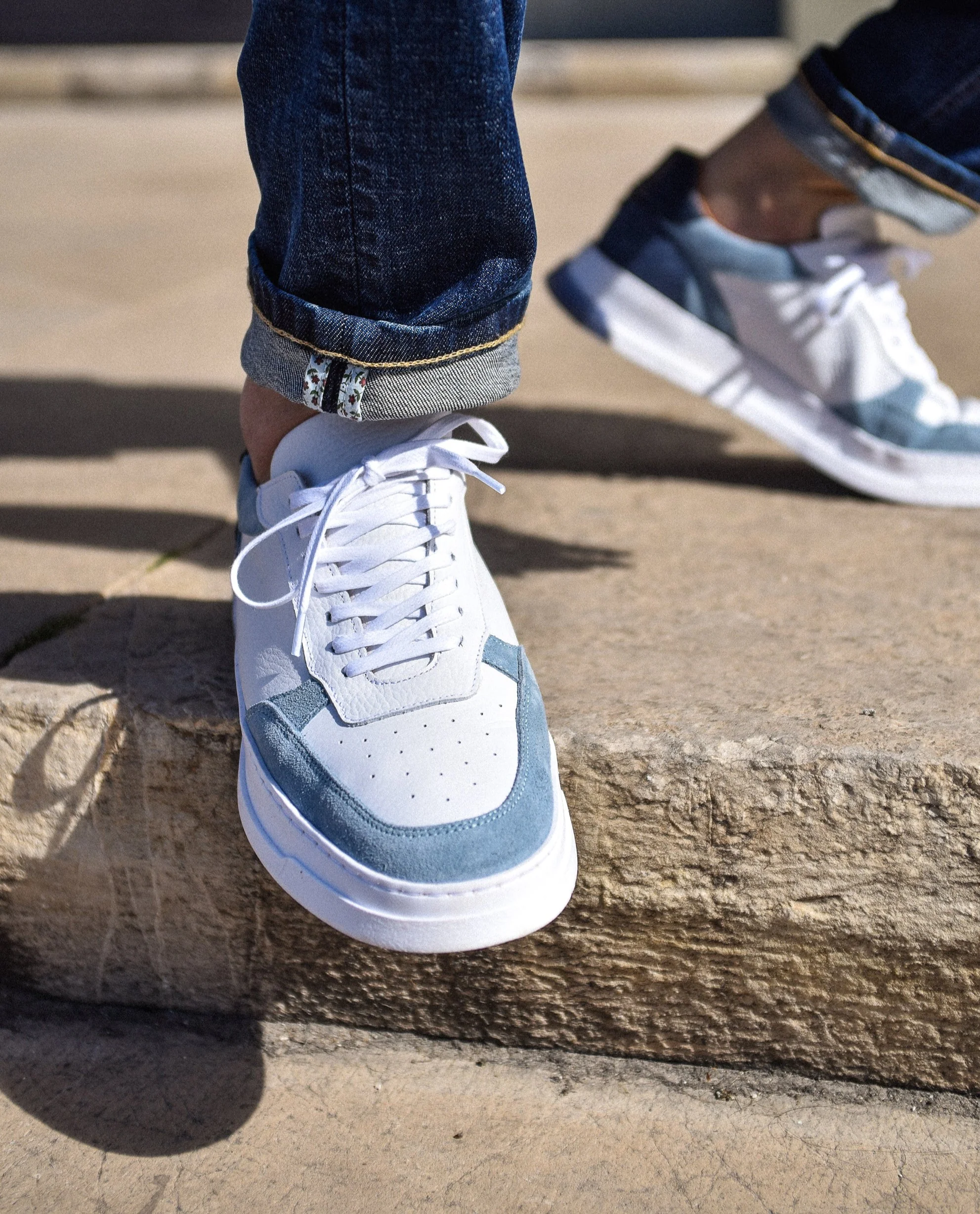Dutone-Sneakers / Basket en cuir blanc ciel