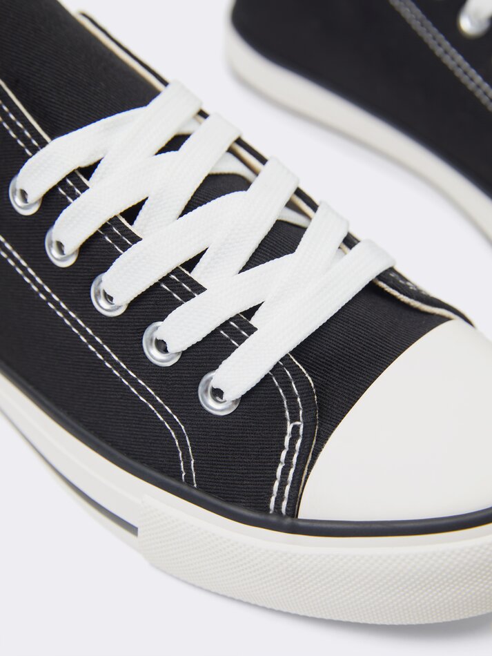 Pantufa de tricô com dedos separados - Preta