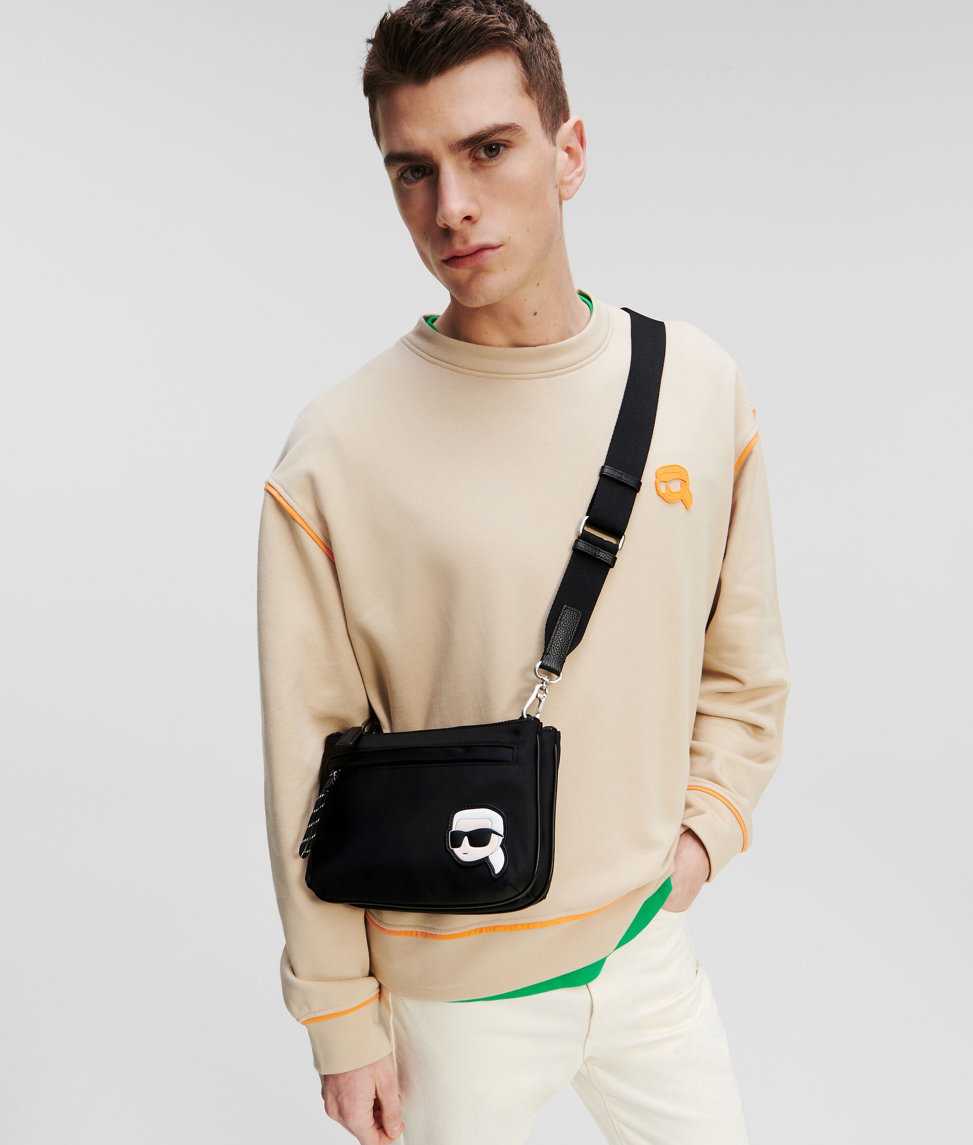 DOUBLE POCHETTE BANDOULIÈRE K/IKONIK EN NYLON