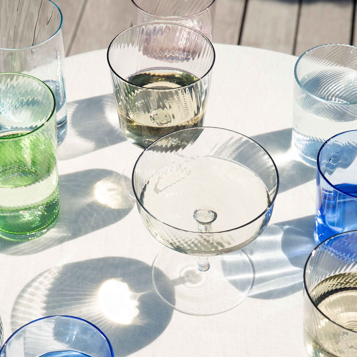 RAW Unique Swirl vannglass 30 cl, grå