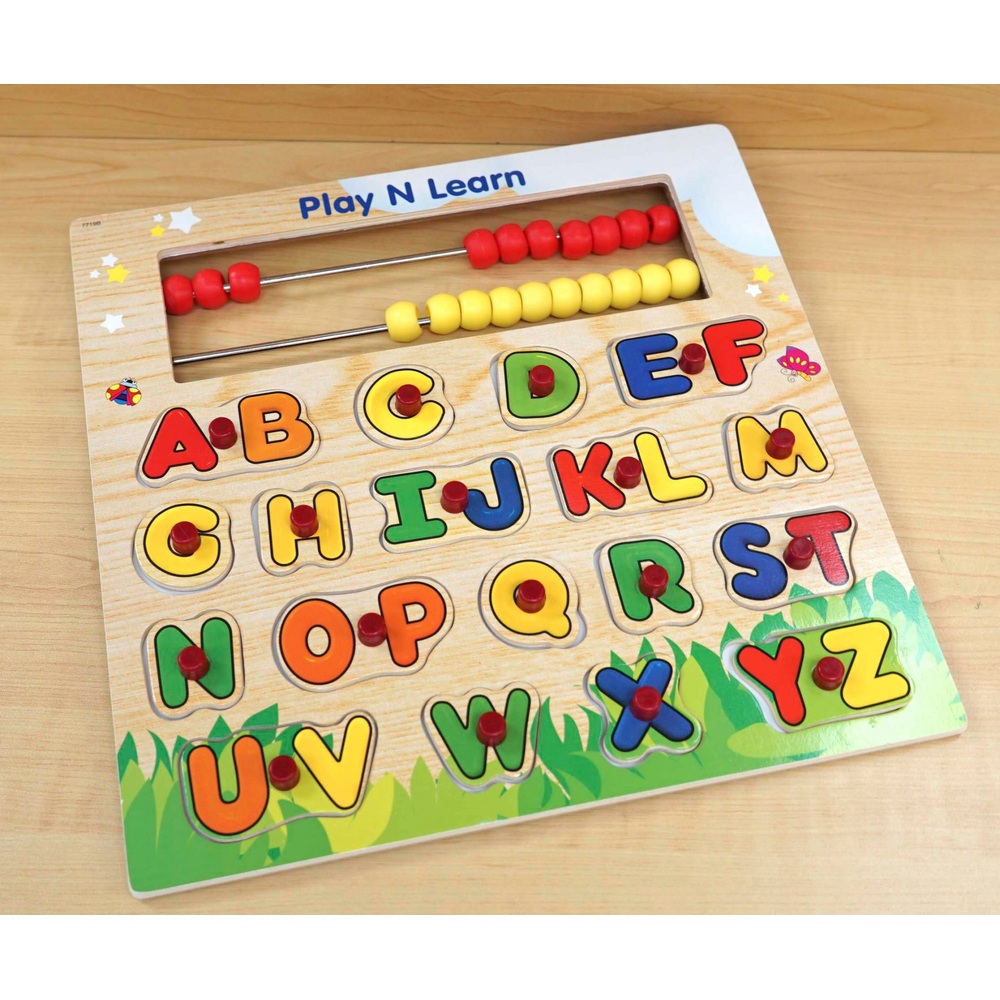 Spielendes Alphabet-Holzpuzzle mit Abakus