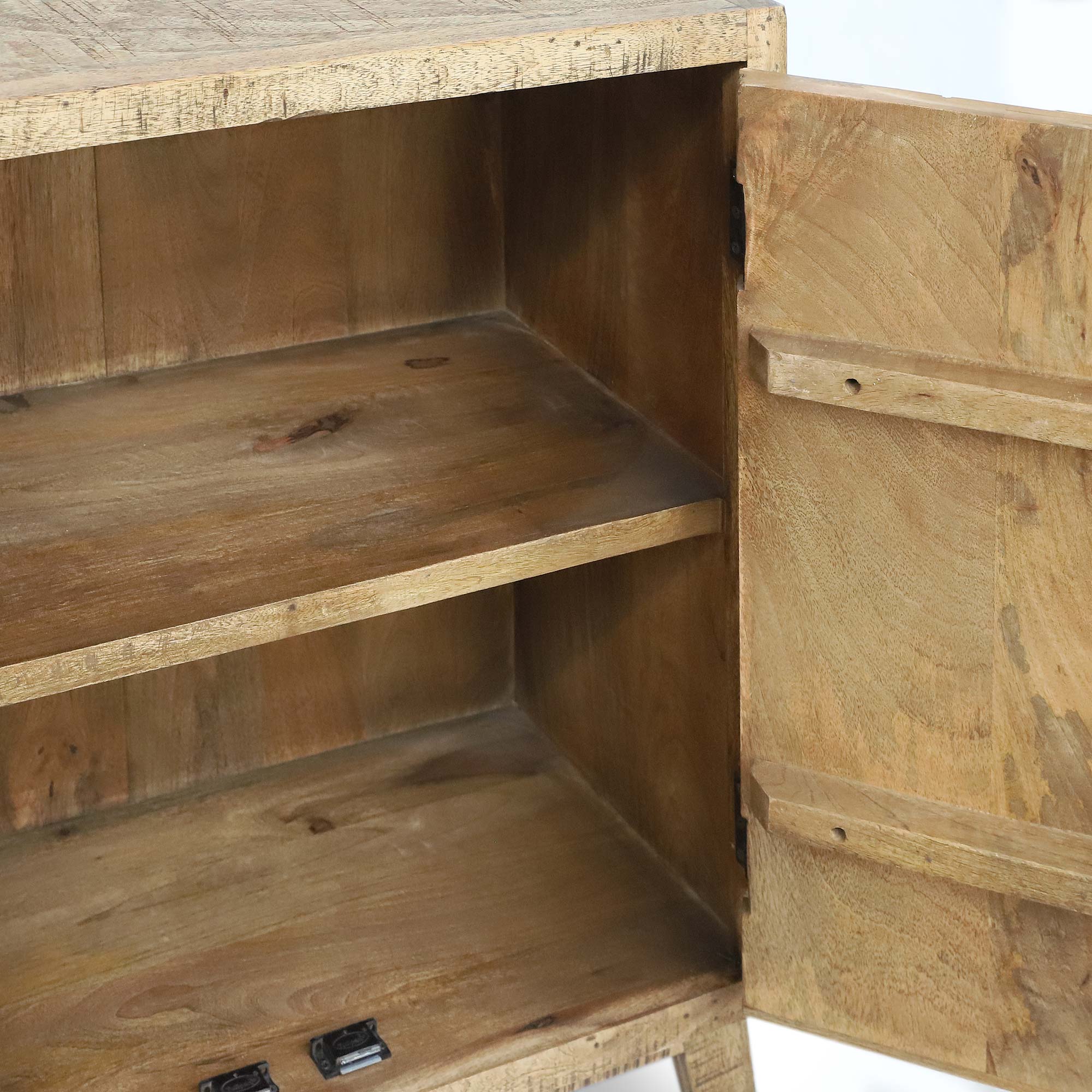 Schrank ‚Drefferson‘ aus Mangoholz, natur, B 70 cm, H 80 cm, L 37 cm von fischer's lagerhaus